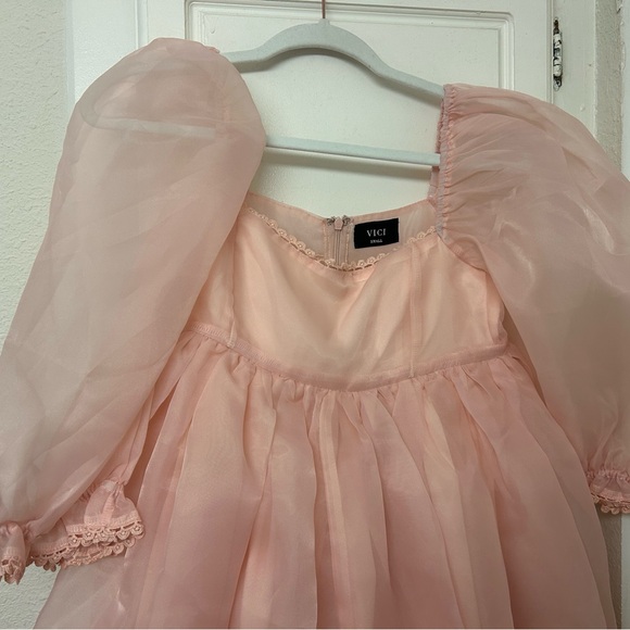 Revolve Vici Lovers Puff Sleeve Baby Doll Pink Tulle Dress Size Small Coquette - Picture 4 of 10